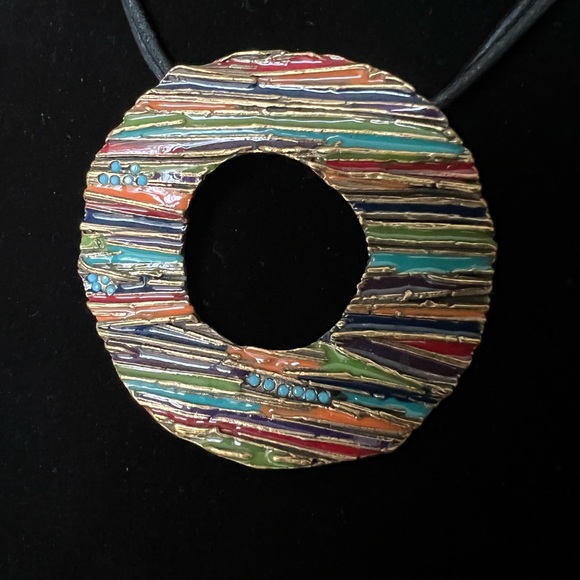 Chico’s 16 in Bold Circle “O” Metal Pendant Necklace - Picture 2 of 3